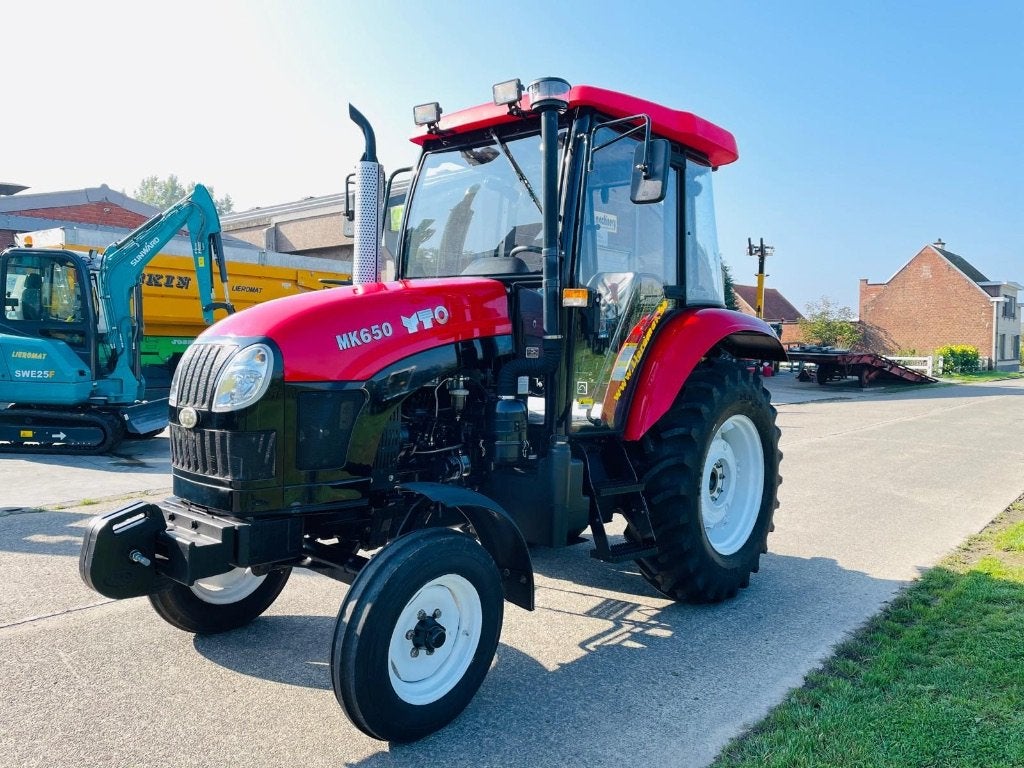 TRACTOR / NIEUW/ YTO MK. 650, Jardin & Terrasse, Maisons & Bains d'oiseaux, Enlèvement