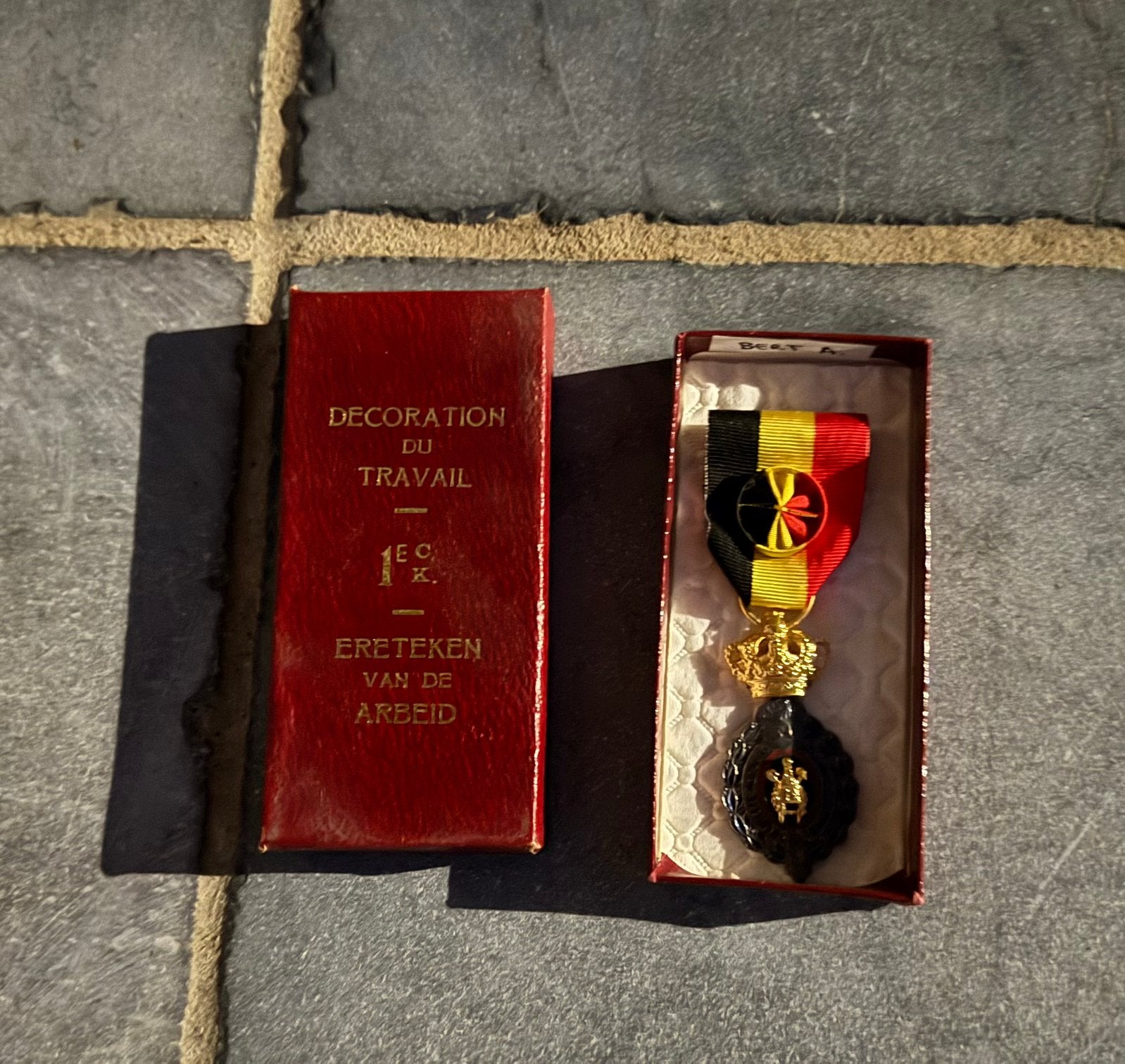 Ereteken van arbeid medaille, Ophalen of Verzenden, Zo goed als nieuw