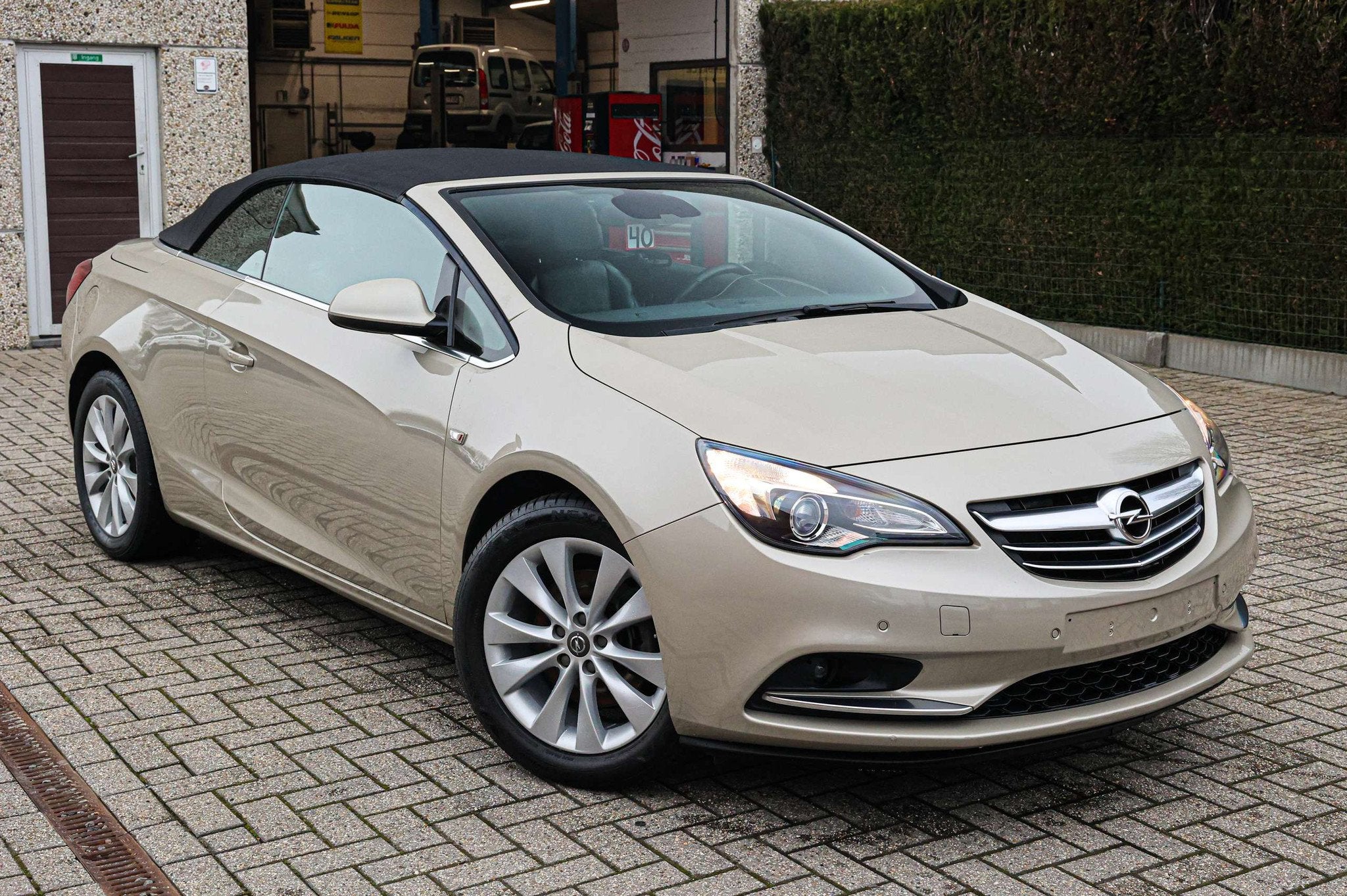 Opel Cascada AUTOMAAT*LEDER*TREKHAAK*ZETELVERWARMING*NAVIGAT, Autos, Opel, Cuir, Euro 5, Entreprise, Cabriolet