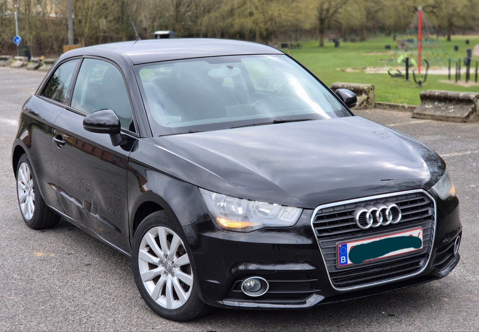 Audi A1 16tdi 2010.130mkm 1prop gps clima ctok 6999€, Auto's, Audi, Euro 5, A1, Zwart, 1600 cc