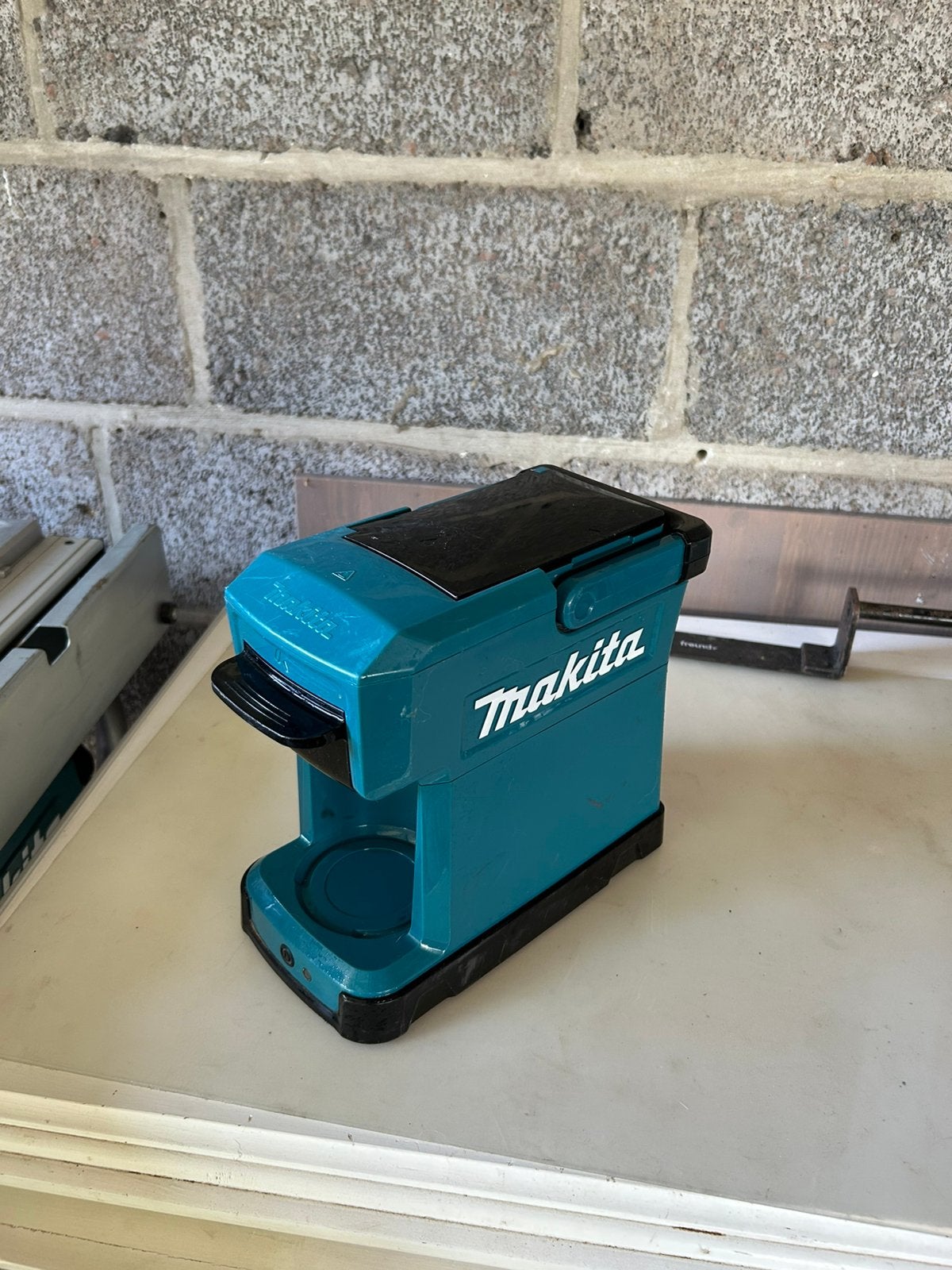 Makita DCM501Z koffiezetmachine op accu, Enlèvement, Comme neuf