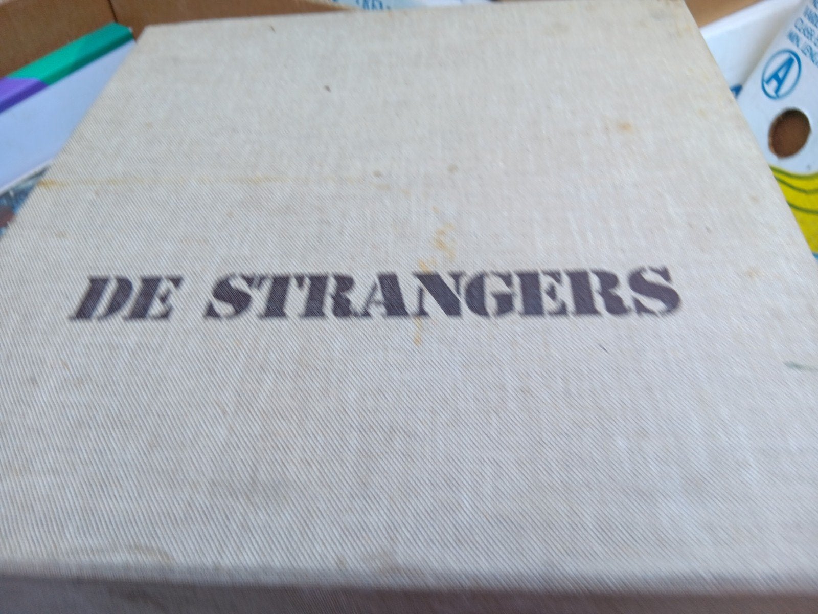 12 delige lp box van de strangers, Ophalen
