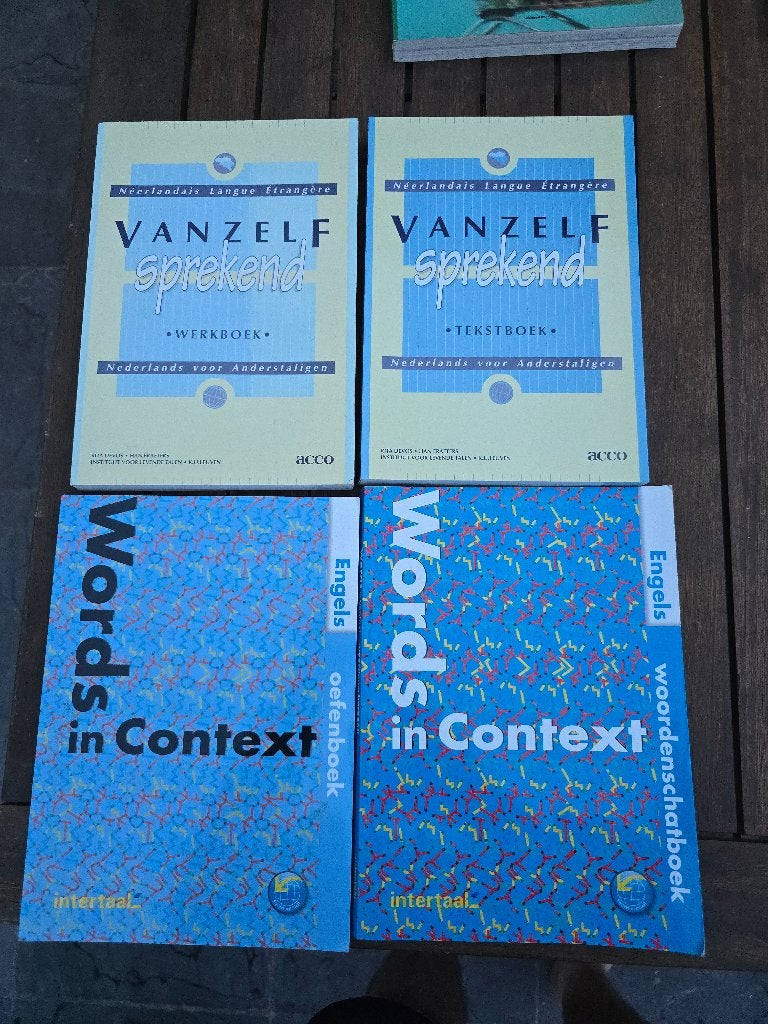 Vanzelfsprekend en Words in context (tekst- én oefenboek), Boeken, Ophalen, Zo goed als nieuw, Niet van toepassing