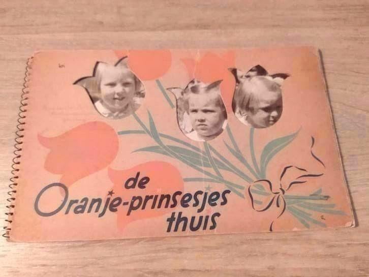 Fotoboek 1945, de Oranje-prinsesjes thuis, Enlèvement ou Envoi