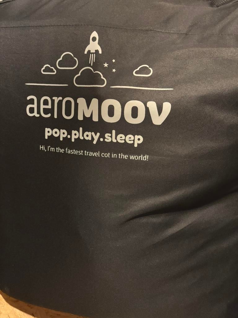 Aeromoov reisbedje - kleur sand, Ophalen, Zo goed als nieuw, Reisbedje