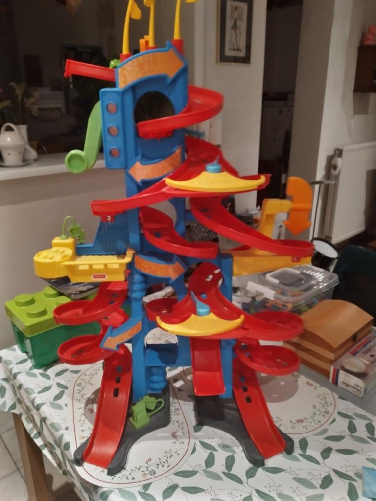 Parking/racebaan met geluid van Fisher Price., Ophalen, Gebruikt, Racebaan