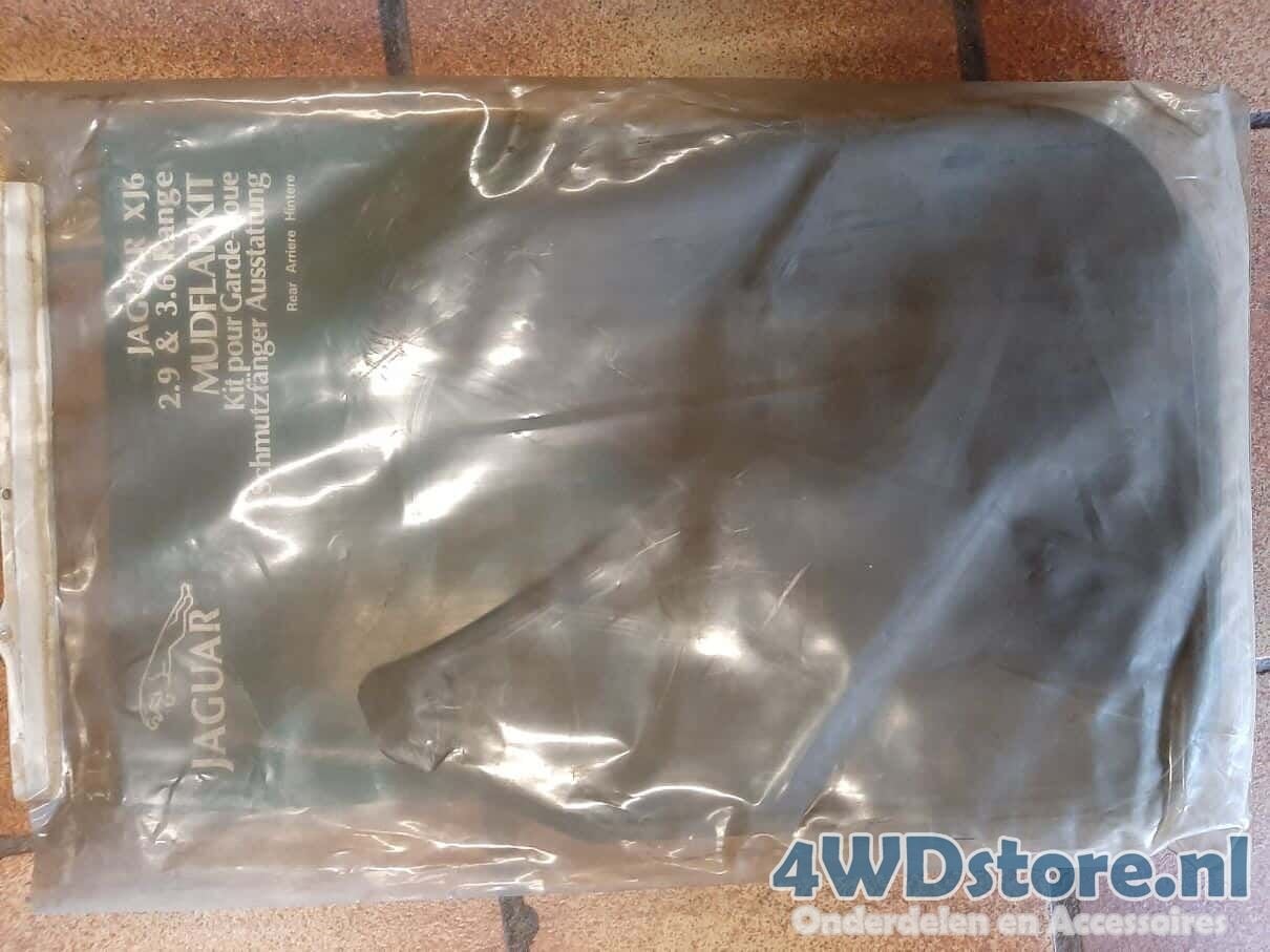 MUDFLAP KIT  FRONT JAGUAR XJ6 & XJ12 1987 - 1994 CLASSIC - J, -, -, Nieuw, Ophalen of Verzenden