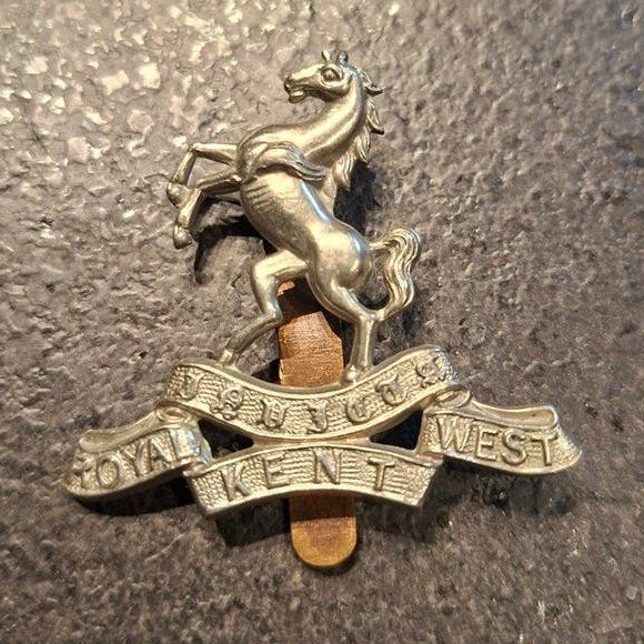 Badge de casquette anglaise de la Première Guerre mondiale, Enlèvement ou Envoi