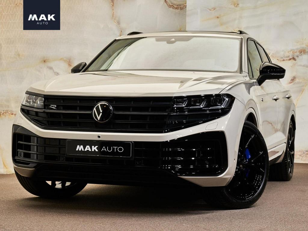 Volkswagen Touareg R V6 eHybrid 4Motion Final Edition, pano,, Auto's, Automaat, 14 kWh, Zwart, Beige