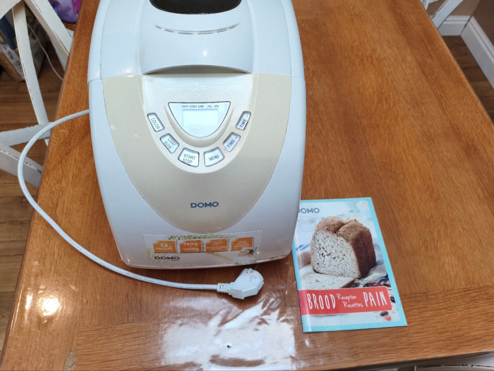 broodbakmachine Domo b3970, Elektronische apparatuur, 800 tot 1200 gram deeg, Zo goed als nieuw, Kijkvenster, Ophalen