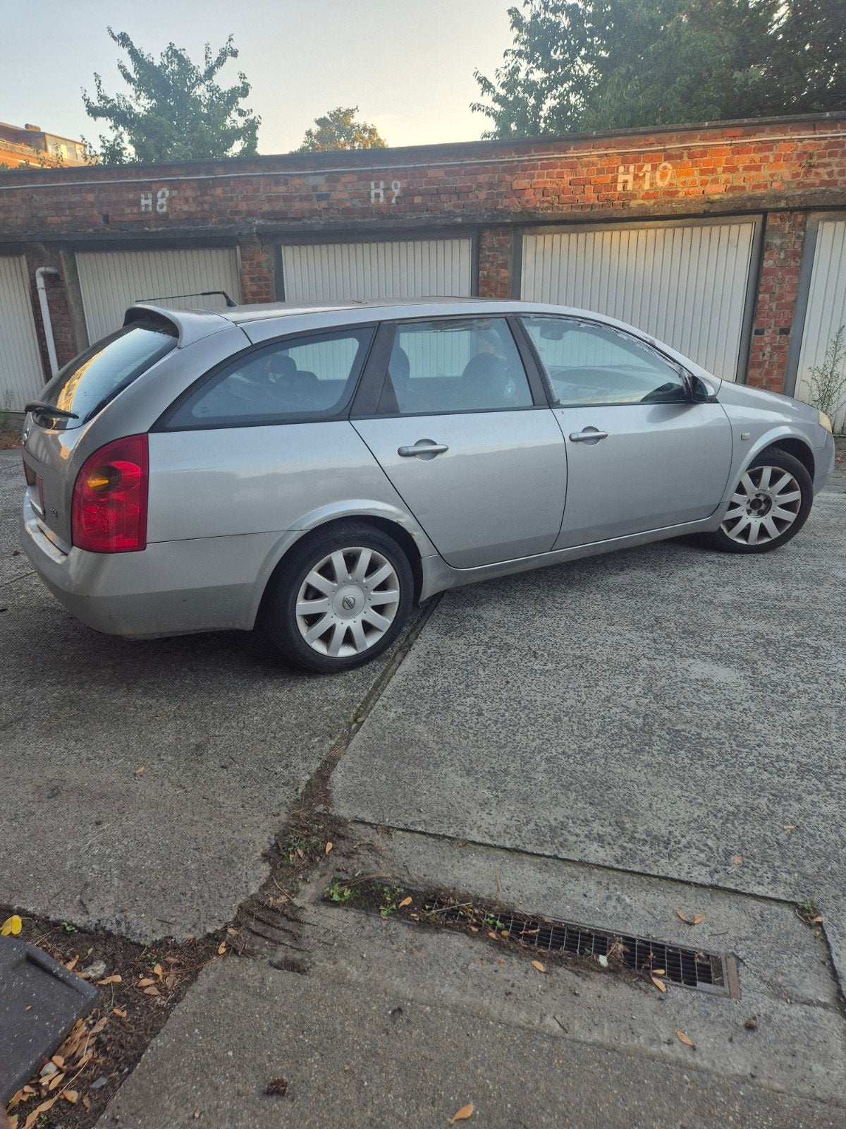 Nissan Primera diesel 1.9roule super bien 181.000km PRIX FIX, Argent ou Gris, Achat, 1899 cm³, Boîte manuelle