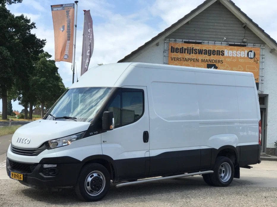 Iveco Daily 35C14V 2.3 HPi Euro 6 L2H2 AC Trekh. 3.5t, 100 kW, 199 g/km, Euro 6, Entreprise