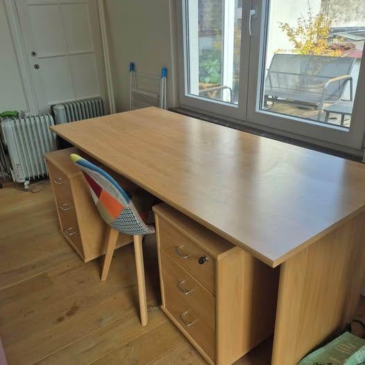 Grand bureau en bois clair, Maison & Meubles, Bureaux, Autres marques, Bureau d'ordinateur, Démontable, Enlèvement