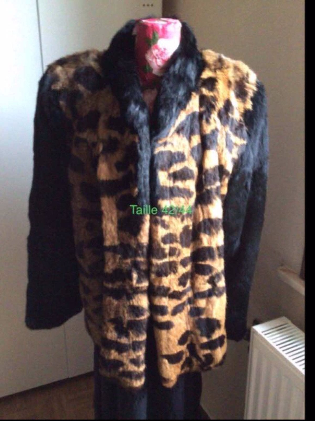 Veste FOURRURE taille 44 prix 100€, Enlèvement ou Envoi, Comme neuf