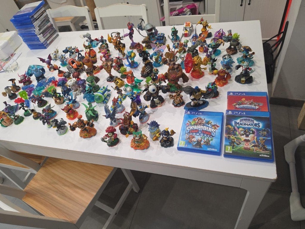 lots skylanders + Jeux Trap Team / Imaginator /supercharger, Gebruikt, 2 spelers, Vanaf 7 jaar, Ophalen