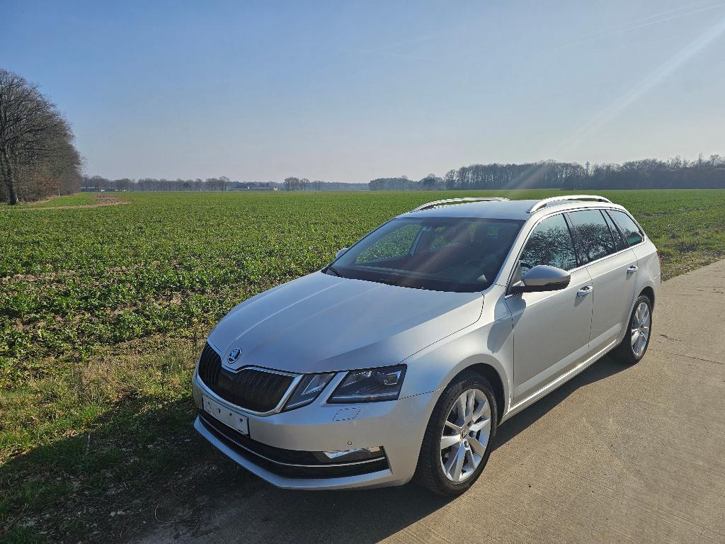 Skoda Octavia SW 1.5 TSI ACT Ambition DSG, Autos, Skoda, Argent ou Gris, Achat, Noir, 5 portes