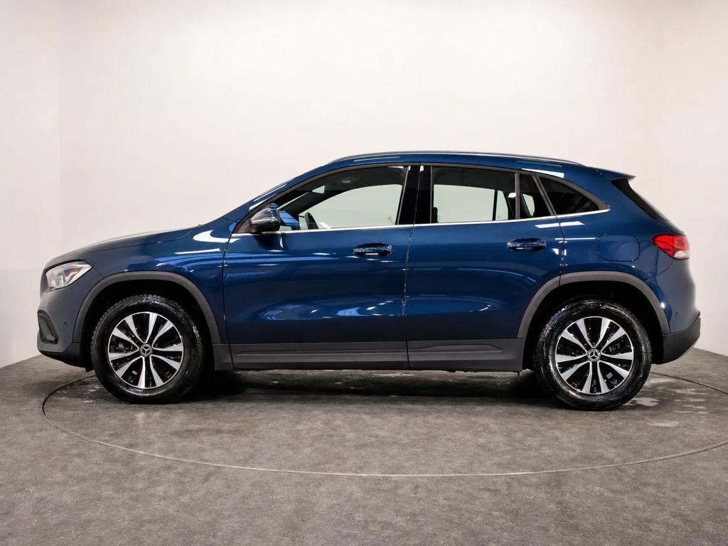 Mercedes-Benz GLA 250 1.3 250E DCT BUSINESS SOLUTION ELEKTRI, Automaat, Blauw, Bedrijf, 5 deurs