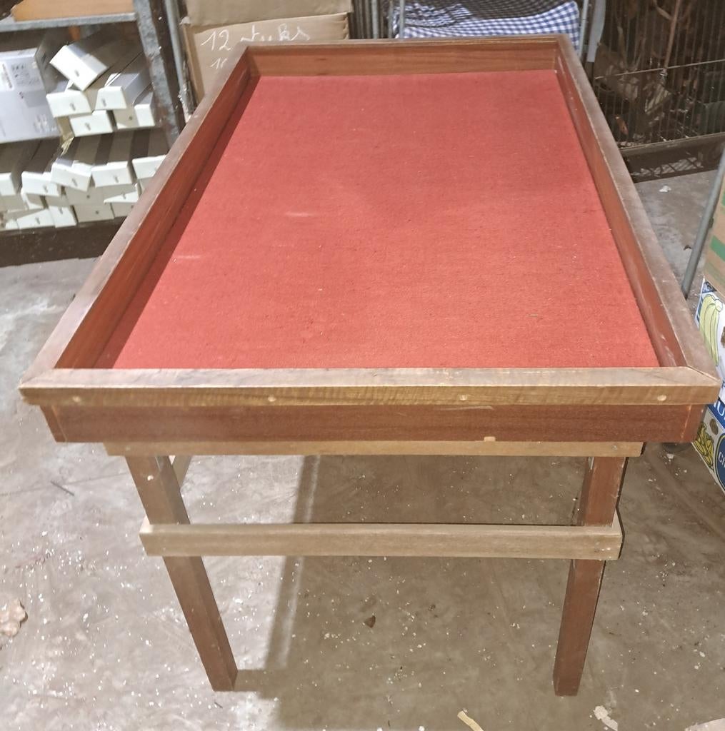 Tafel tafels vitrine tafel, Ophalen