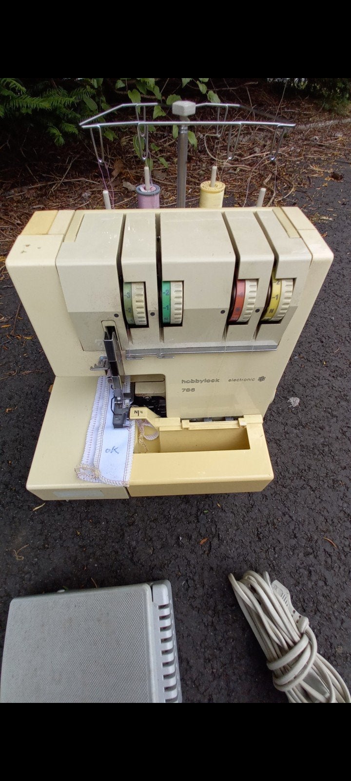 PFAFF overlockmachine, perfecte staat + garantie, Ophalen of Verzenden, Lockmachine, Pfaff