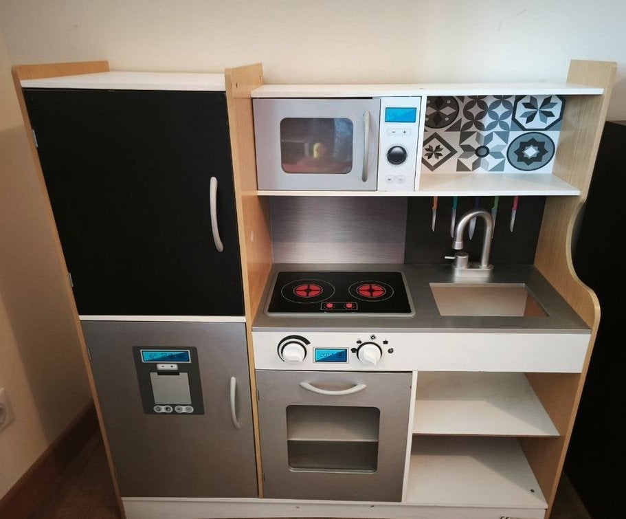 Houten kinderkeuken/geluidseffecten/opslag, Ophalen, Hout