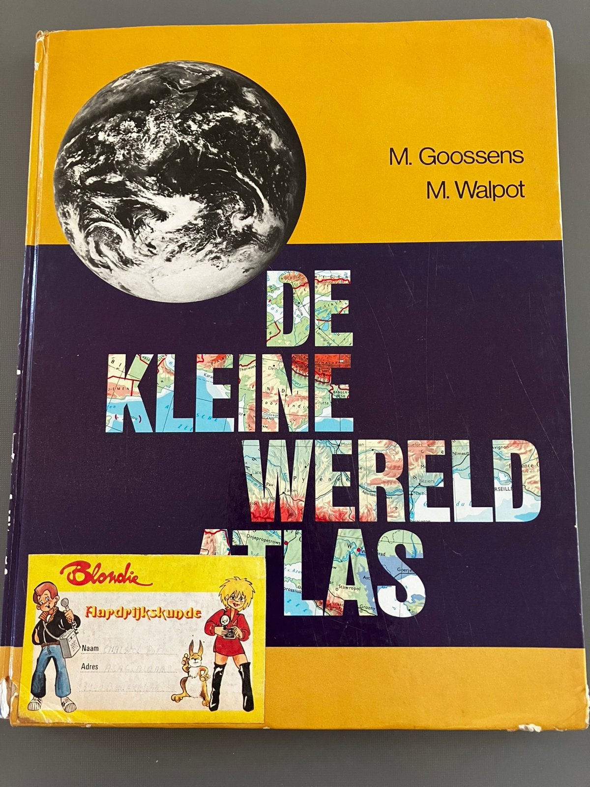 VINTAGE Wereldatlas 1977., Enlèvement ou Envoi, Comme neuf