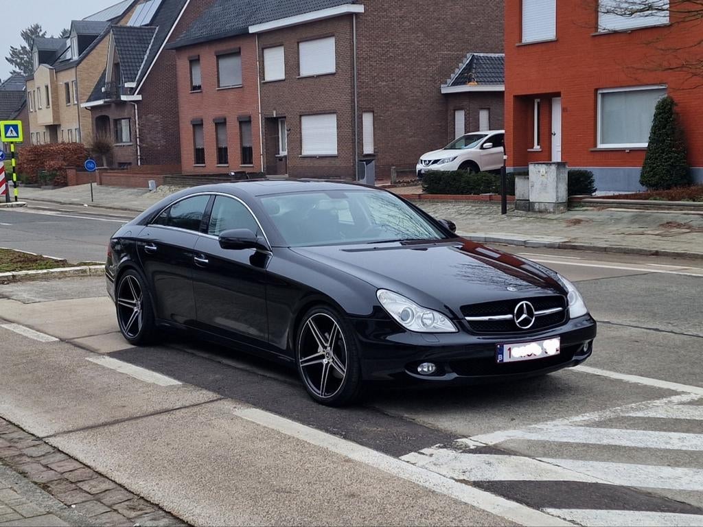 Mercedes cls facelift 2009, Auto's, Mercedes-Benz, Automaat, Achterwielaandrijving, Zwart, Leder