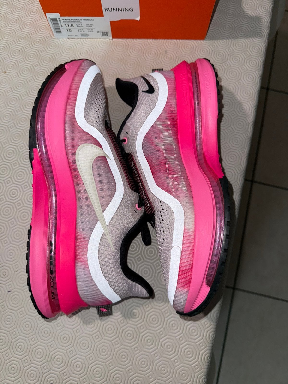 Nike Pegasus, Sport en Fitness, Nieuw, Ophalen of Verzenden, Hardlopen, Hardloopschoenen