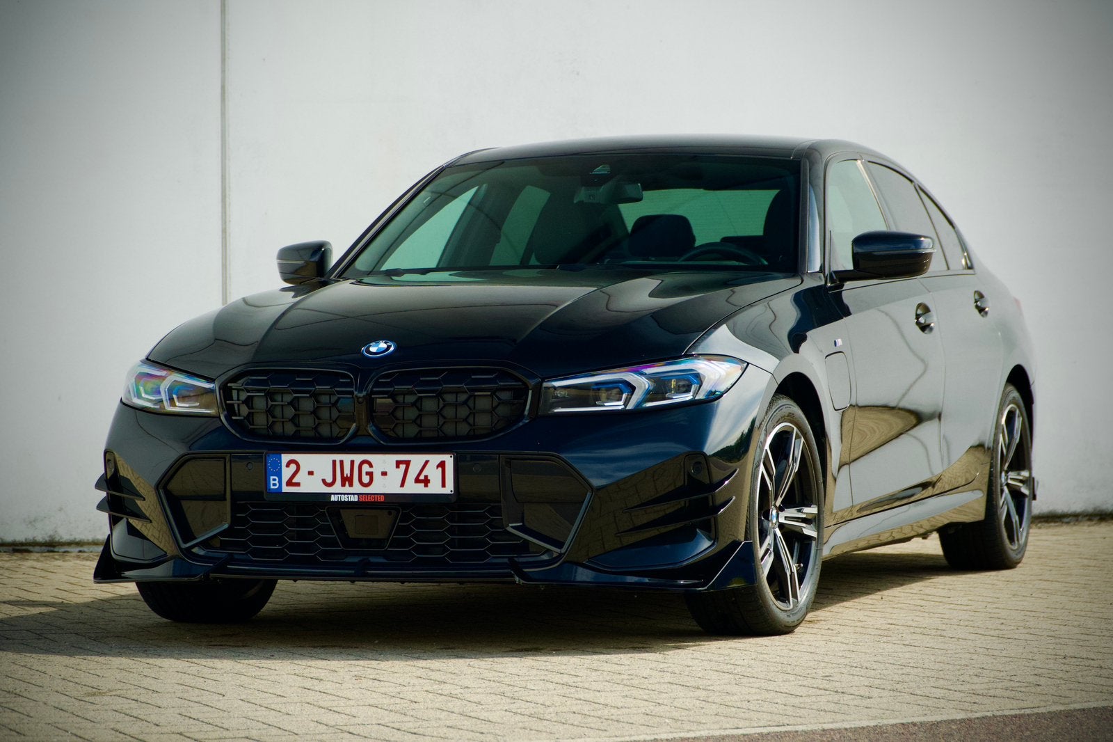 BMW 330e M 2025 BTW wagen, Auto's, BMW, Automaat, Achterwielaandrijving, 4 cilinders, Zwart