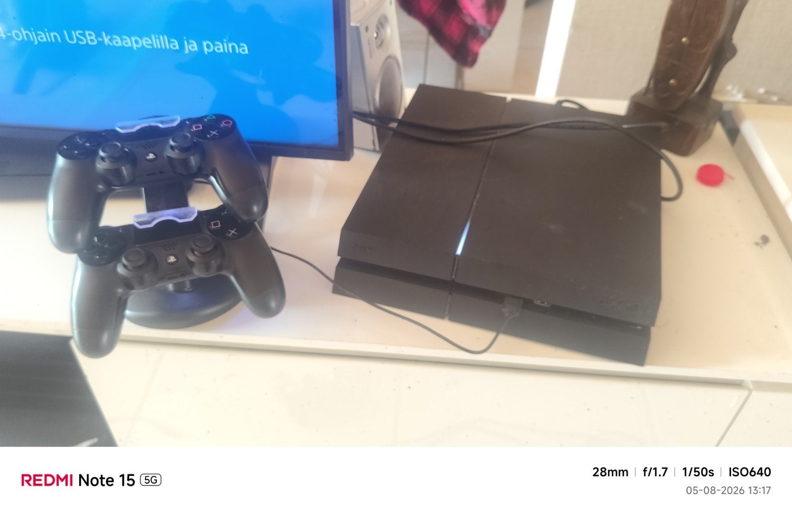 ps 4 met 6 spelletjes en 3 bakjes, Games en Spelcomputers, Ophalen