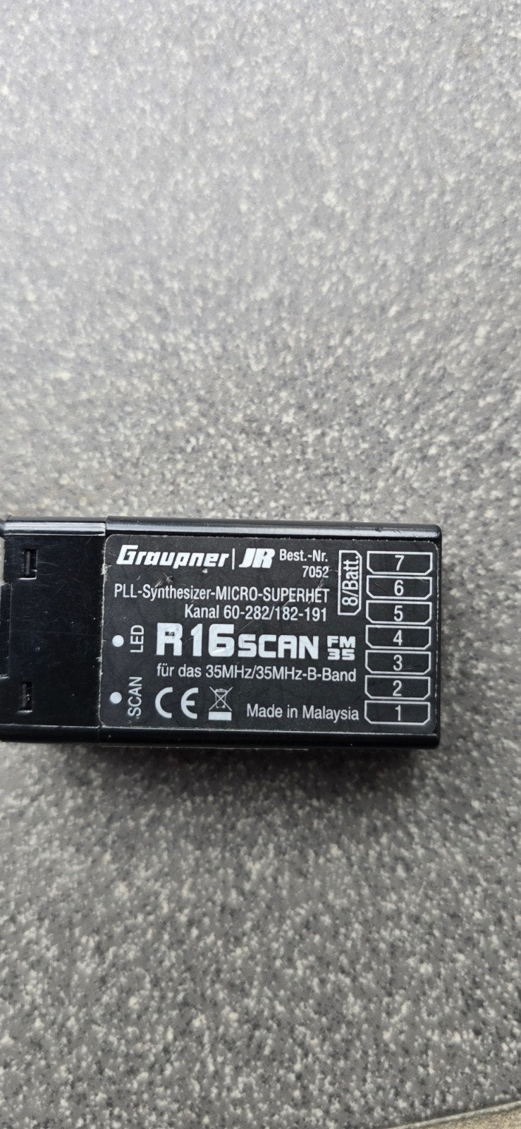 Graupner R16scan 8 kanaals FM 35 MHZ BAND ontvanger, Hobby en Vrije tijd, Ophalen of Verzenden, Zo goed als nieuw