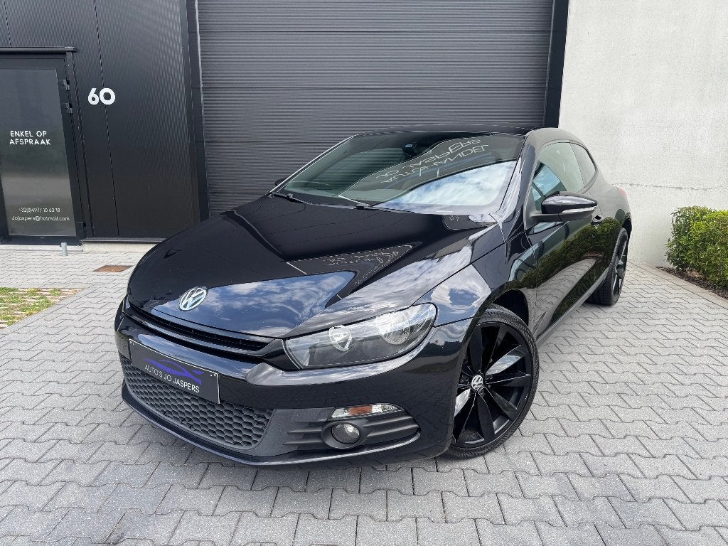 Volkswagen Scirocco 2.0 TDI 136 pk, Auto's, Volkswagen, 4 zetels, Zwart, 4 cilinders, Parkeersensor