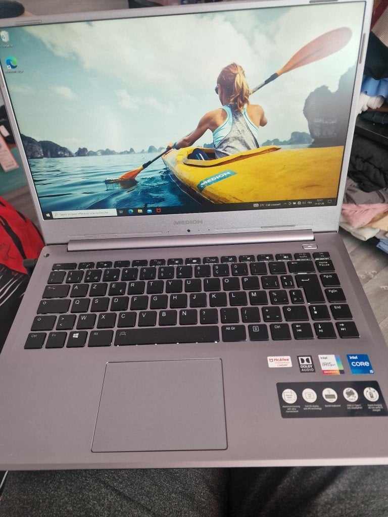 Pc portable 15p i5 Medion fonctionne parfaitement ., Informatique & Logiciels, 8 GB, Medion, Comme neuf, Enlèvement