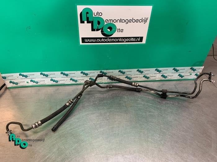 Conduit direction assistée d'un Peugeot 308 (308 08-), -, 3 mois de garantie, Utilisé, -