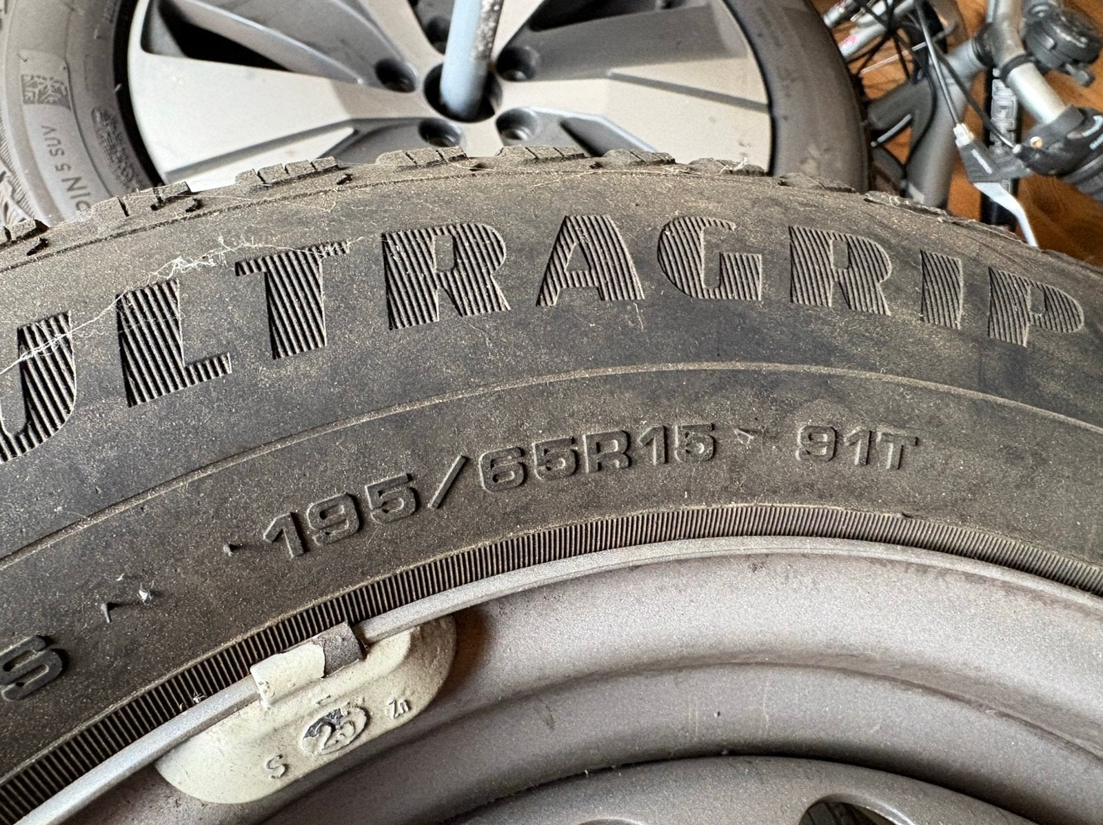 Pneus d'hiver sur jantes en acier pour Volkswagen, Autos : Pièces & Accessoires, 15 pouces, Pneus hiver, Véhicule de tourisme