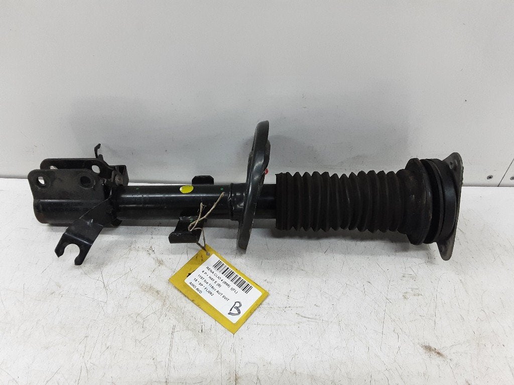 AMORTISSEUR OU ABSORBEUR DE CHOC AVANT DROIT Clio IV (5R), Renault, Mevr. I. Hauben, Utilisé, Rue de l'Espoir 34 34
4030  GRIVEGNÉE, BE