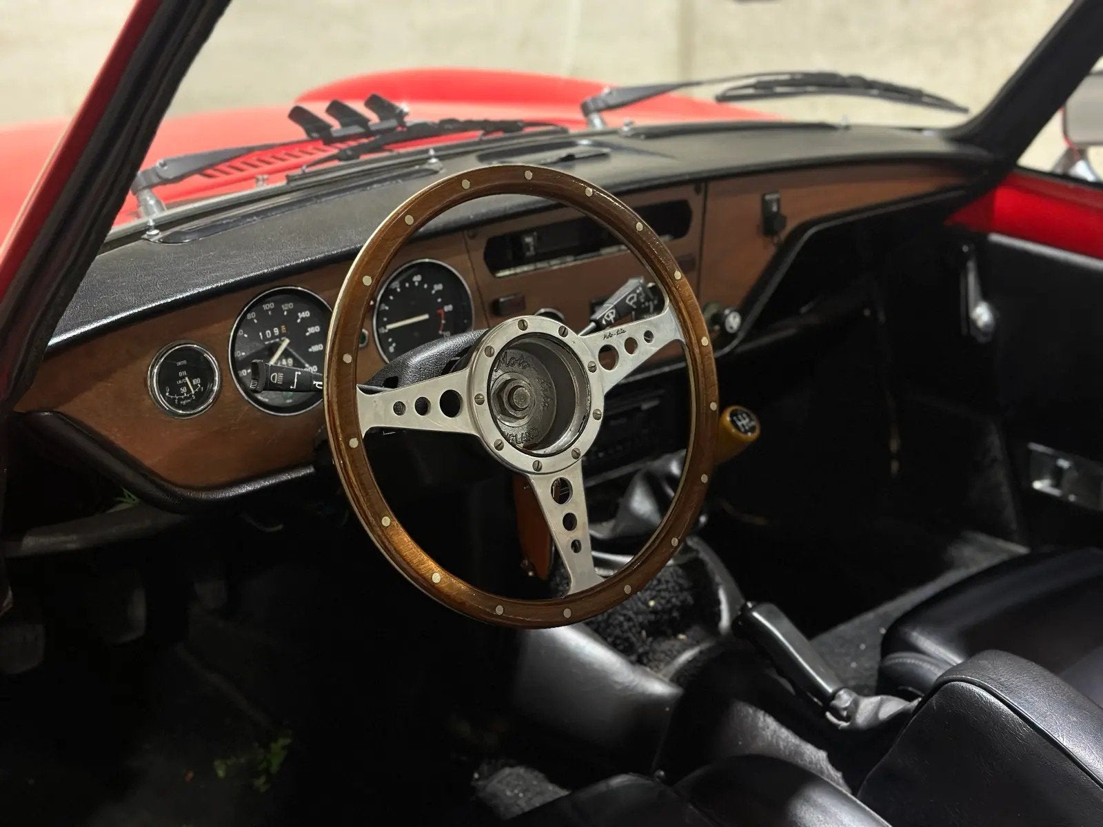 Triumph Spitfire 1500, foto 2