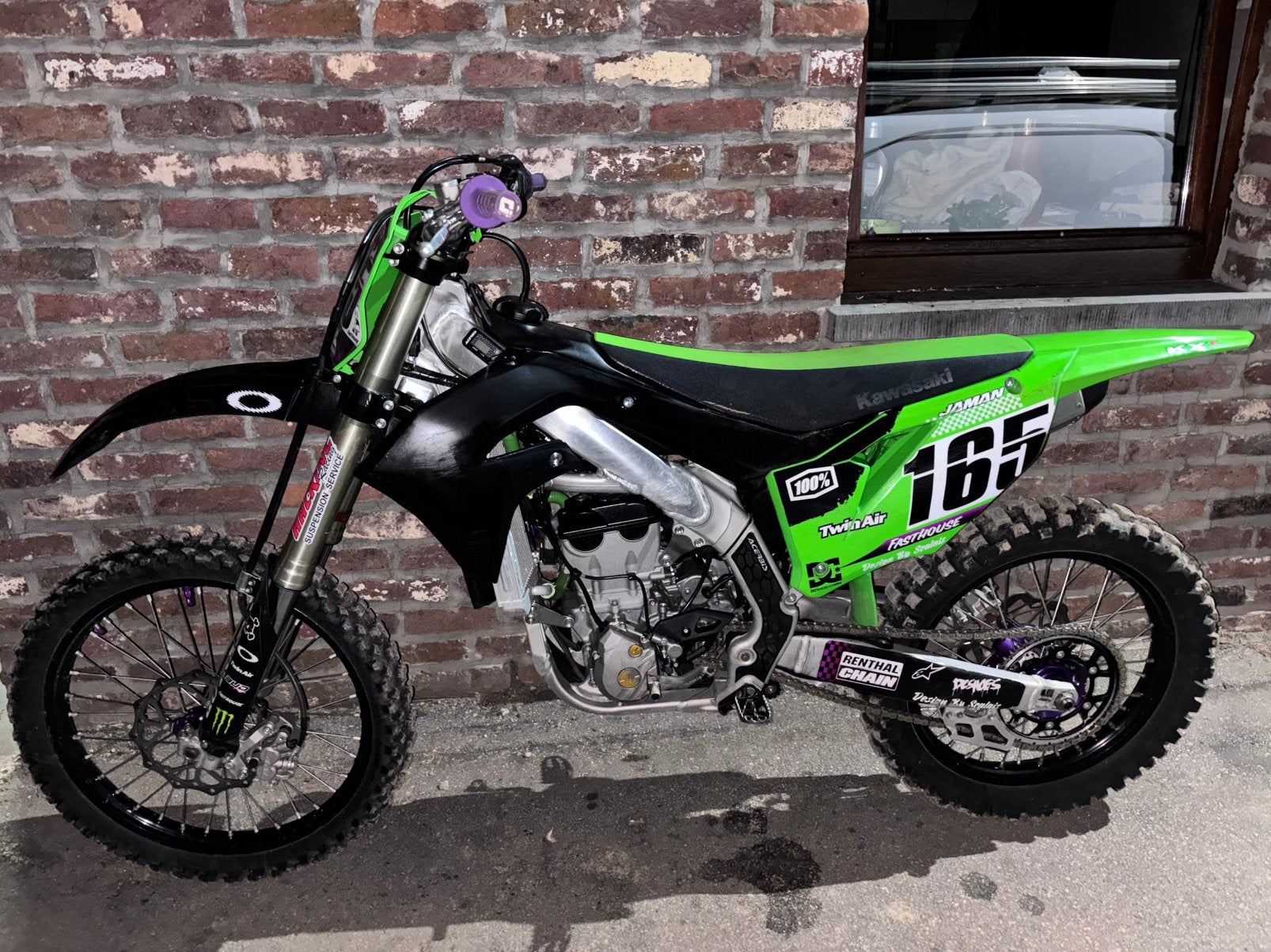 Kxf 250, Particulier