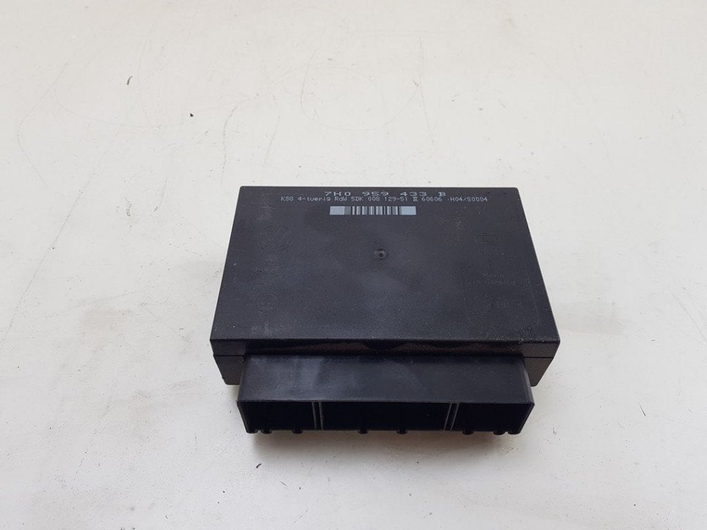 ORDINATEUR GESTION CONFORT Volkswagen Transporter T5, Volkswagen, Utilisé, Rixbecker Straße 75
59552  Lippstadt, DE, Info@forvia.com