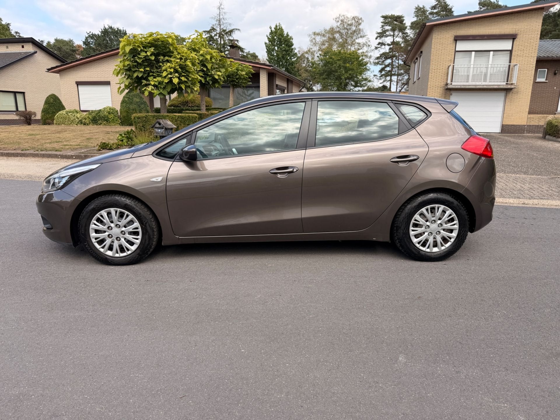 Kia Cee D, Autos, Euro 5, 139 g/km, Entreprise, Boîte manuelle