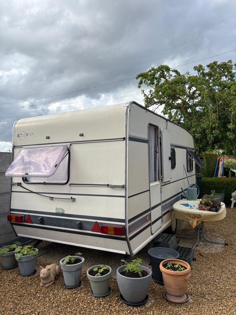 Bürstner 4305TN (1990) caravan, Caravans en Kamperen, Caravans, Particulier, tot en met 3, Bürstner, Ophalen