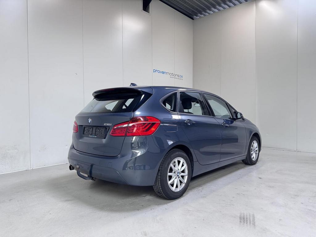 BMW 216 i Active Tourer Benzine - GPS - Airco - Topstaat!, Auto's, 0 kg, Monovolume, Euro 6, 2 Reeks