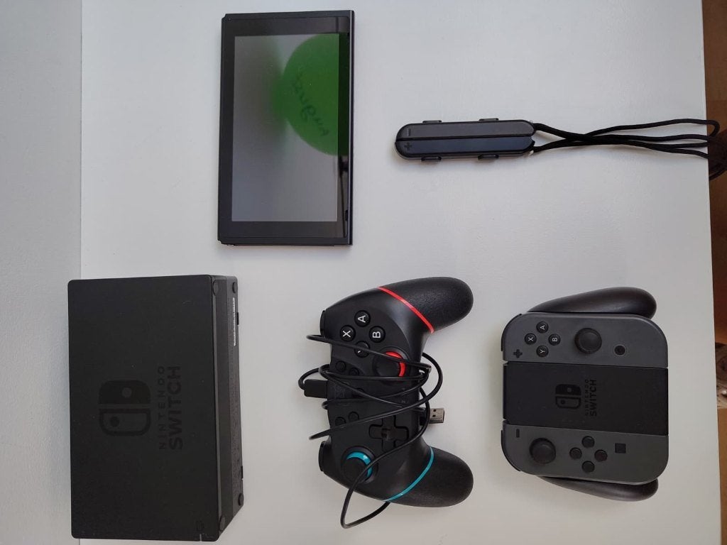 Nintendo Switch 1 & games voor Nintendo, Games en Spelcomputers, Spelcomputers | Nintendo Switch, Ophalen, Met games, Zo goed als nieuw