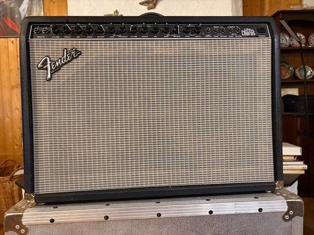 Fender Ultra Chorus 130 W Electrische Gitaarversterker, Muziek en Instrumenten, Versterkers | Bas en Gitaar, Ophalen, Gebruikt