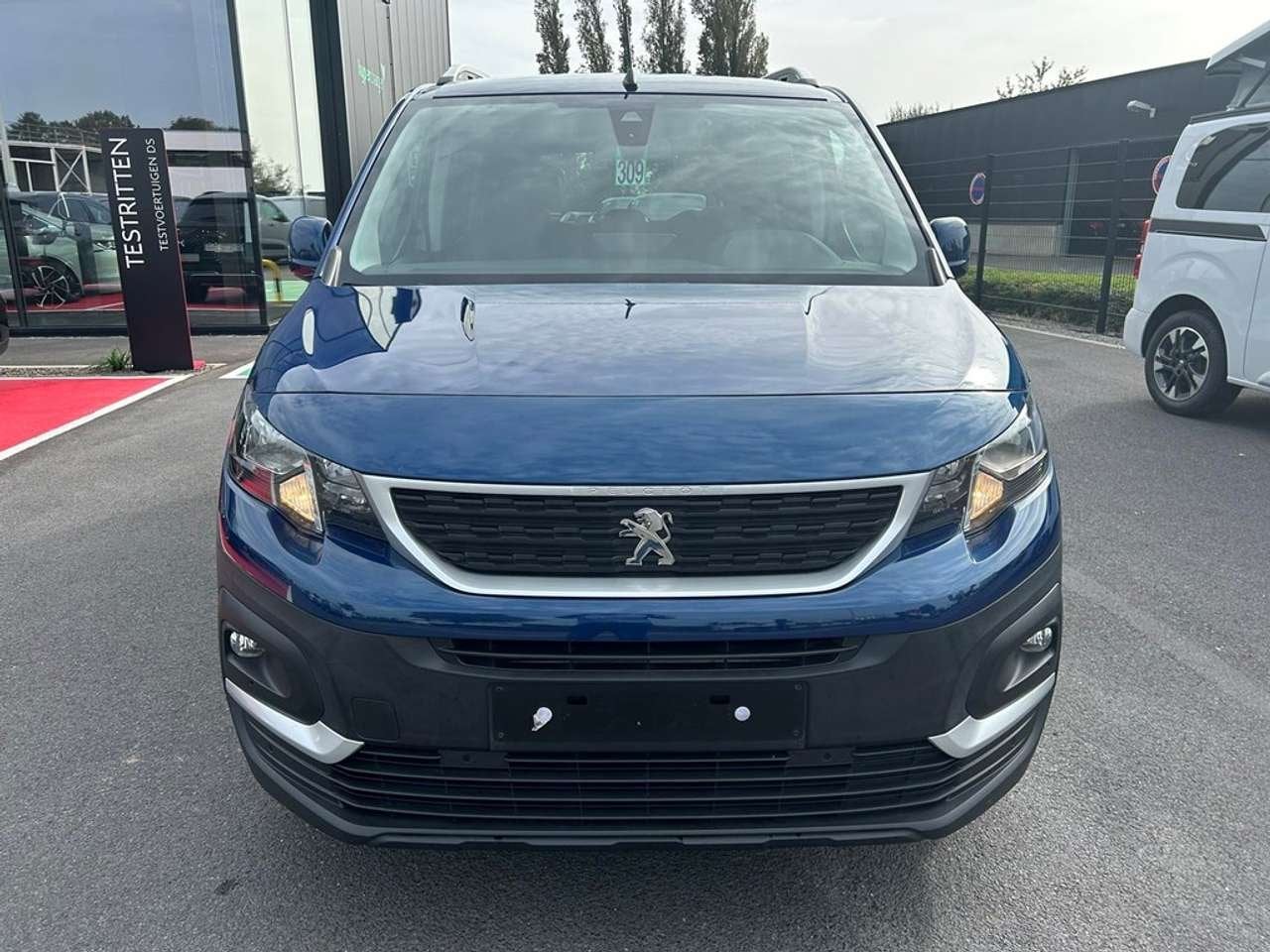 Peugeot Rifter PureTech S/S Active EAT8, Monovolume, Overige modellen, 1199 cc, https://public.car-pass.be/vhr/476759f0-5960-45df-81b7-3a9ef448f07d
