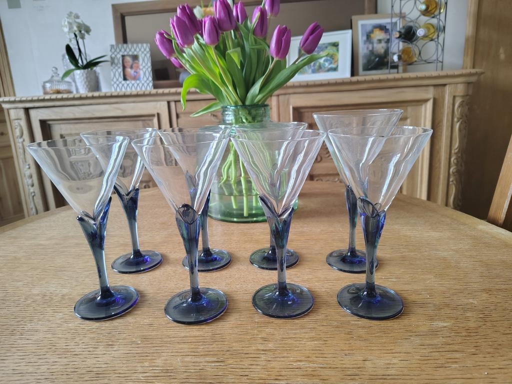 Verre à vin fleur bleue, Maison & Meubles, Enlèvement