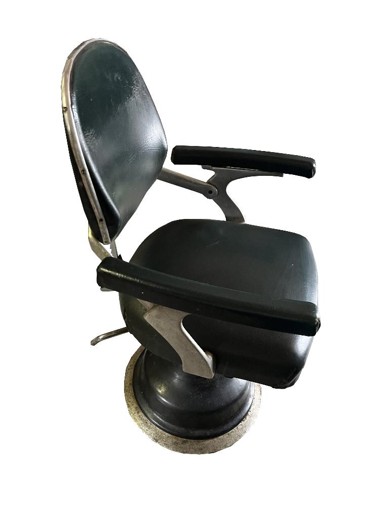 Professionele kappersstoel / barber chair Letz, Ophalen