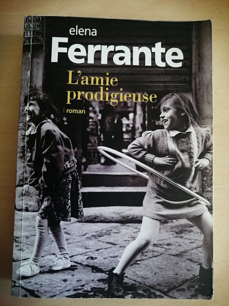 L'amie prodigieuse d'Elena Ferrante - Grand format, Ophalen of Verzenden