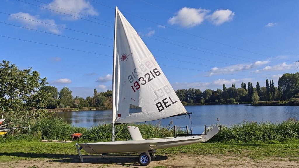 Laser/ILCA–compleet: Standaard + radiaal + nieuwe strandkar, Watersport en Boten, Ophalen, Laser, Laser, 5 m
