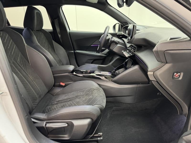 Peugeot 2008 1.2i EAT8 GT **FULL OPTION!** LED|GPS|PDC|CAM|C, Auto's, Automaat, 1199 cc, Wit, 5 deurs