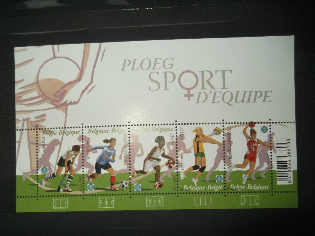 BL190 Vrouwen en ploeg sport - Femmes et sport d'équipe MNH, Postzegels en Munten, Postzegels | Europa | België, Ophalen of Verzenden